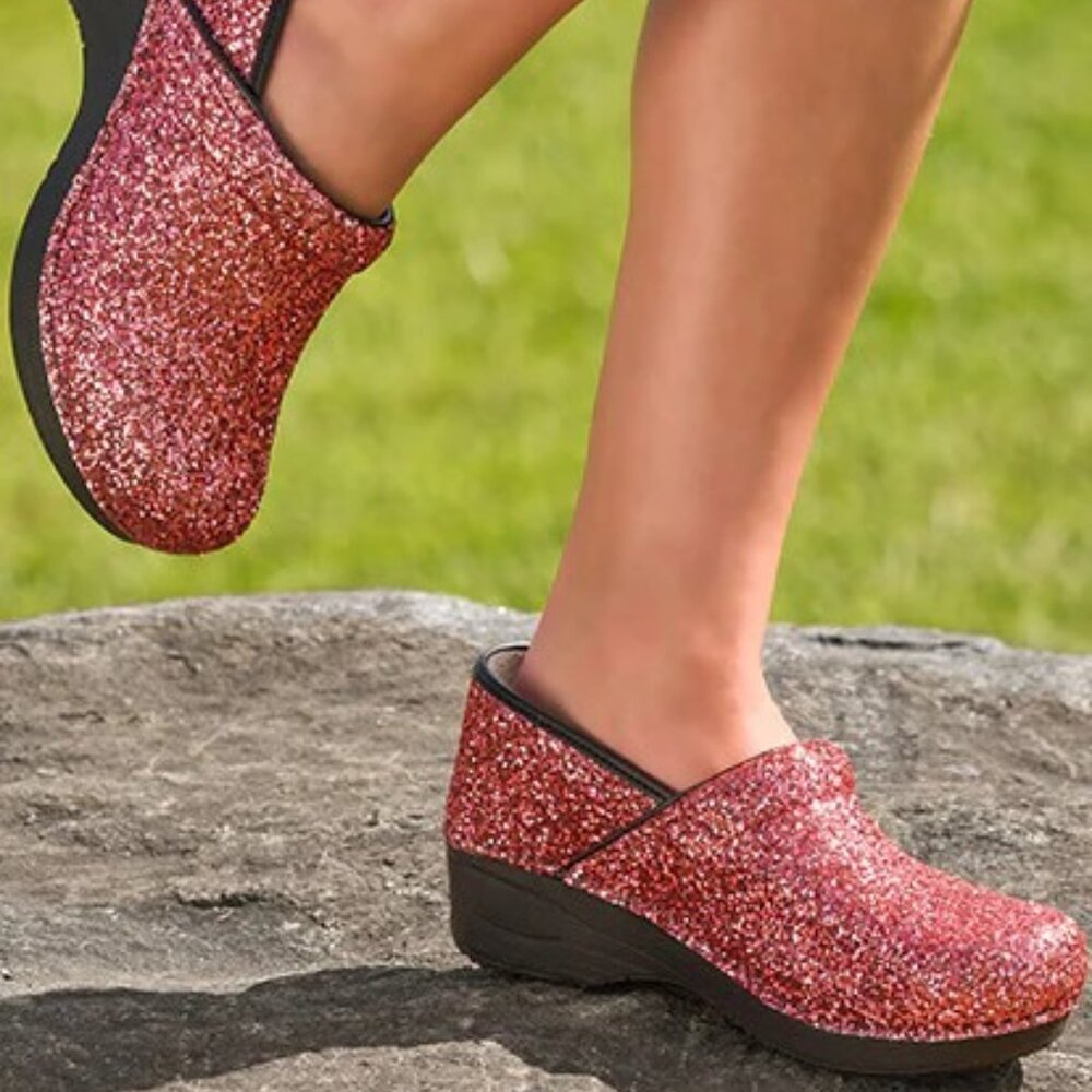 Worn Once!  Dansko XP 2.0 Pink Glitter clogs Sz. 40 Regular LIMITED EDITION